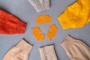 donde reciclar la ropa usada en jcoplastic estamos muy concienciados con la ecología y el reciclaje